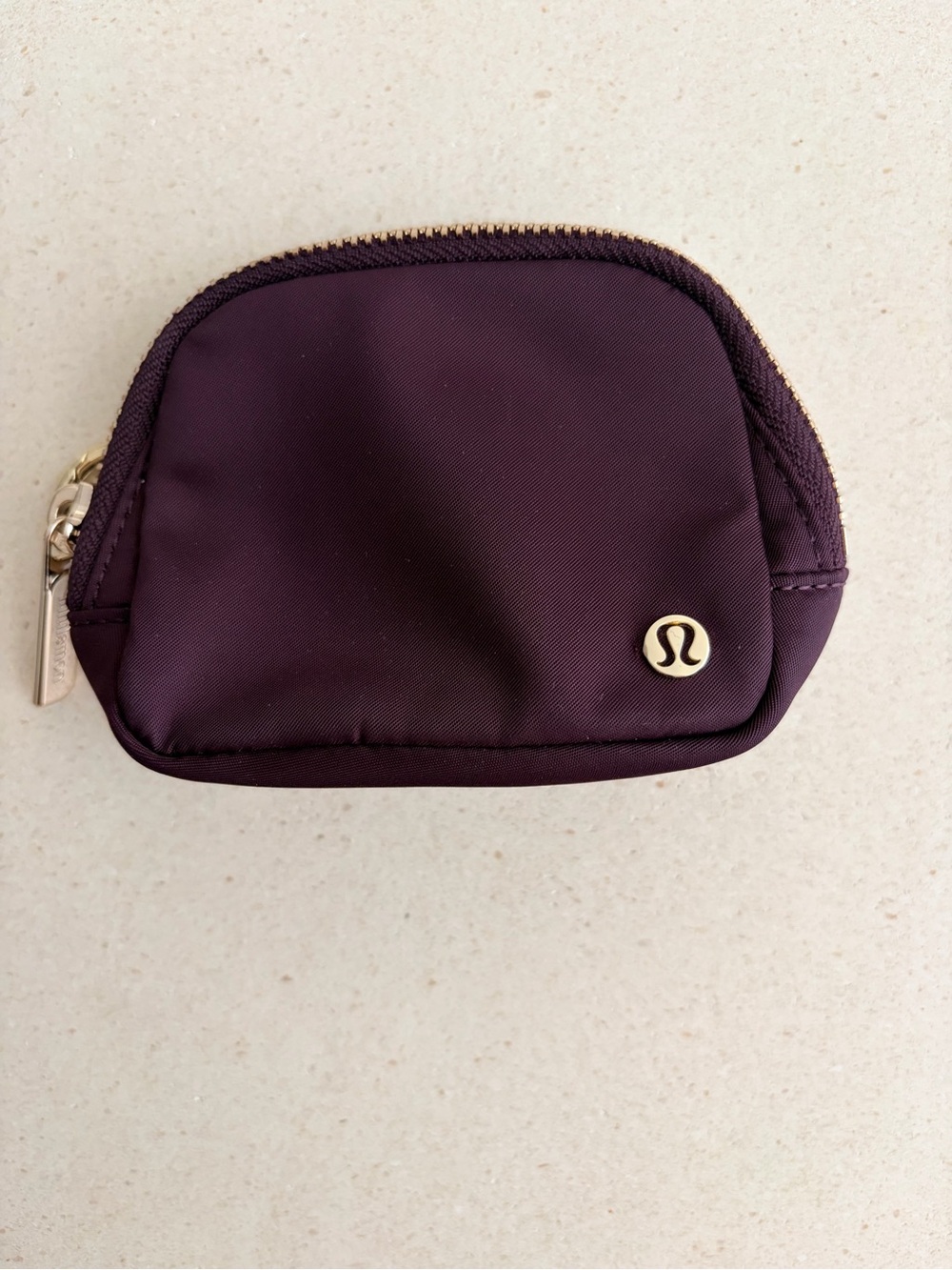 lululemon athletica Everywhere Belt Bag Nano in black plum/gold